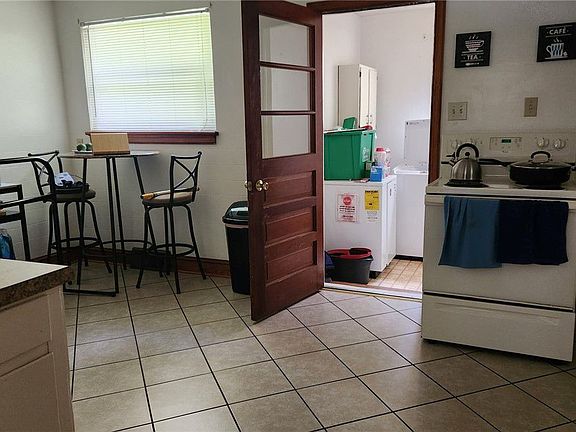 4th image of 97 Sherwood Dr