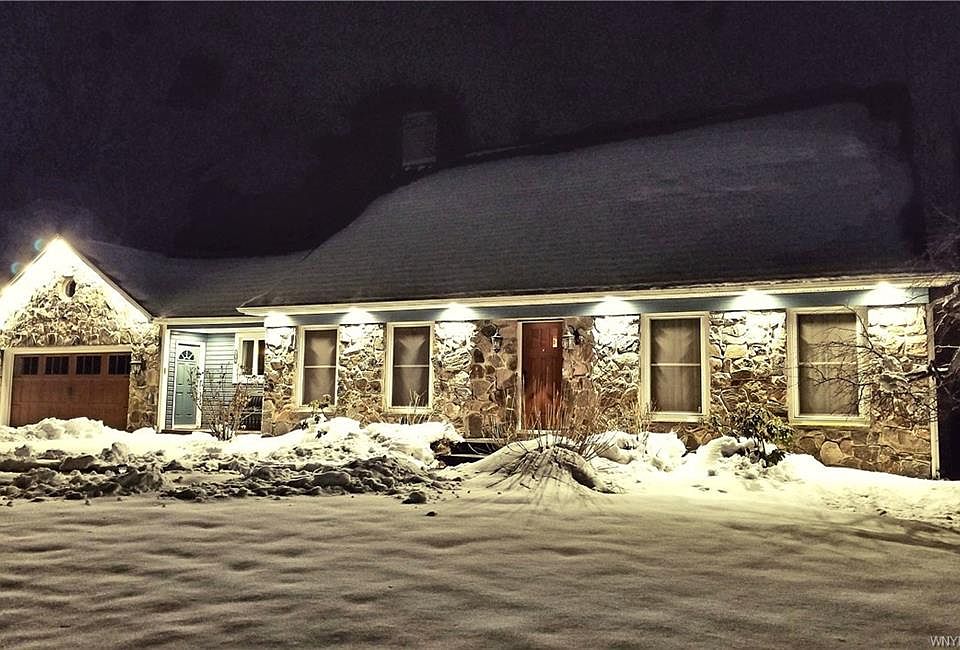 1st image of 114 Stonehenge Dr