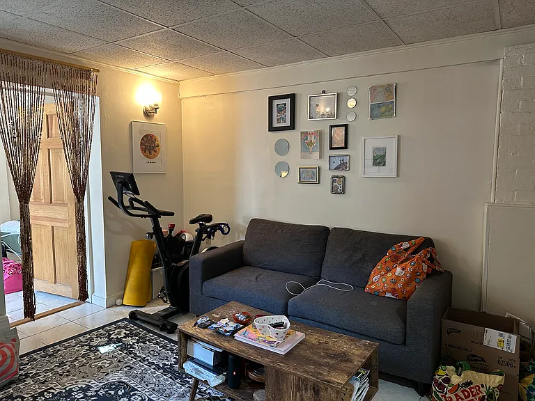 907 Beacon St #2 — Photo 4