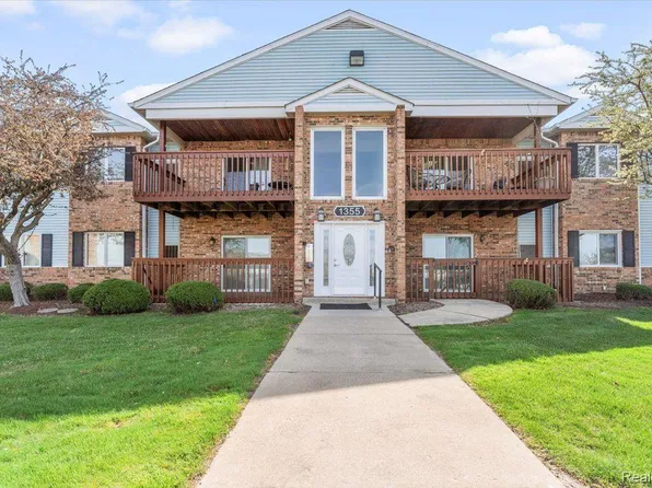 1355 Harbour Blvd APT 105, Trenton, MI 48183