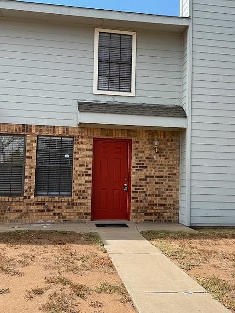1st image of 2501 Sunburst Dr APT A