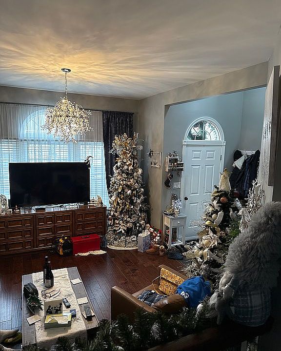 1st image of 203 Harvard Dr