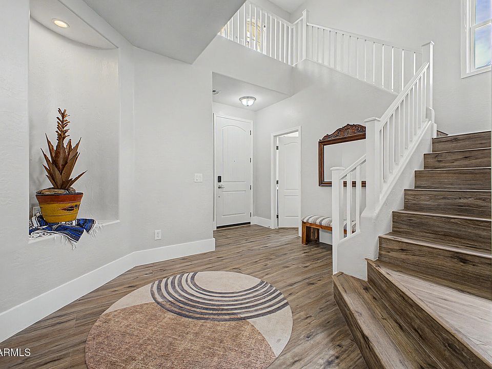 1st image of 29280 W WELDON Avenue