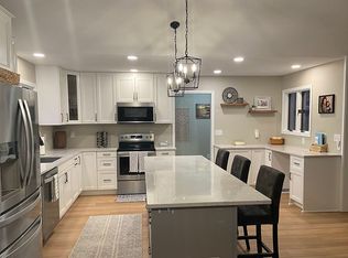 3030 Timber Bluff Trl, Decatur, IL 62521