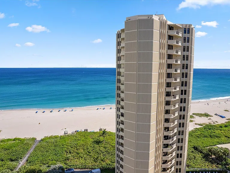 2800 N Ocean Dr #A17B — Photo 39