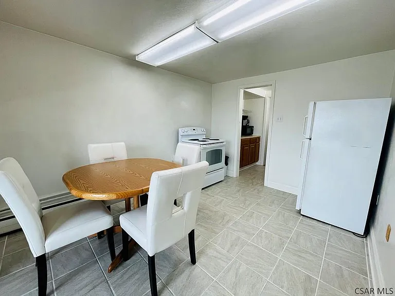 907 Old Scalp Ave #224 — Photo 3