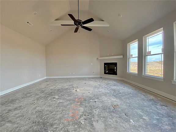 4th image of 2301 N Carl St