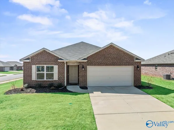 100 Oliver Ct, Hazel Green, AL 35750