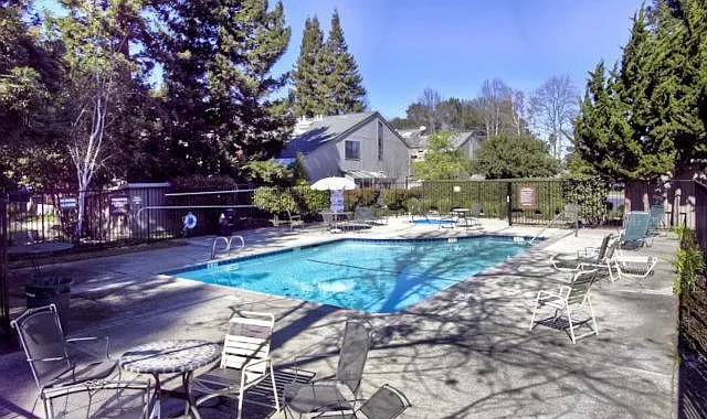 240 Flynn Ave — Photo 6