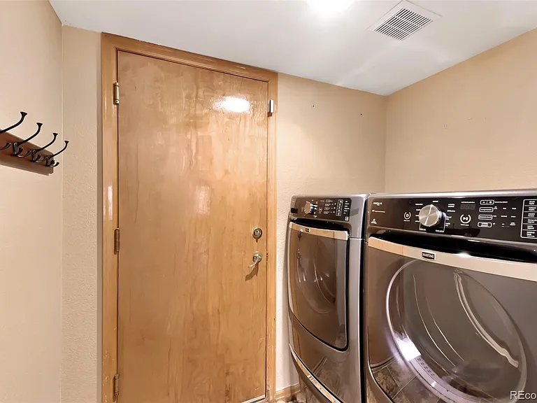 1117 Ridgeview Cir — Photo 12