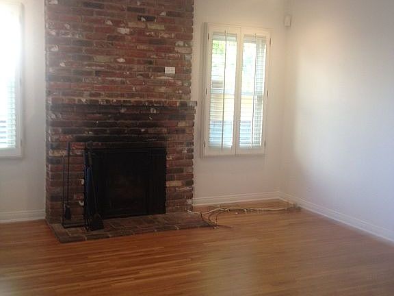 2nd image of 2412 N Ardmore Ave