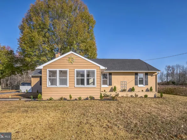 426 E Pittsfield St, Pennsville, NJ 08070