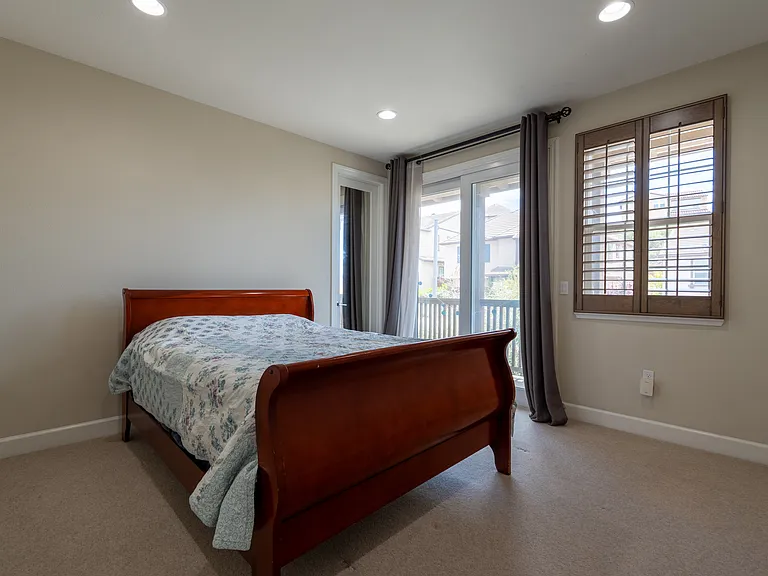 3881 Highpointe Ct — Photo 25