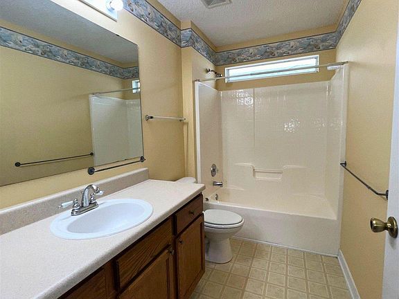 5th image of 9018 Camelot Pl