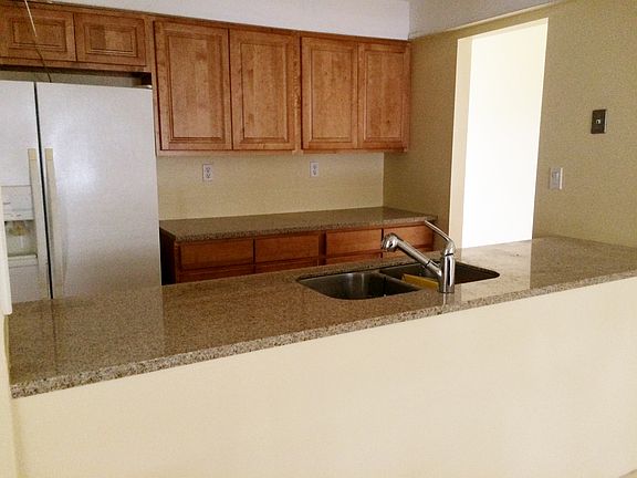 3rd image of 5051 Marion Pl