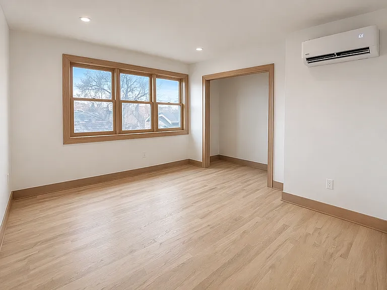 112 S Hancock St — Photo 33