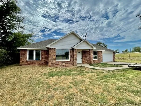 445 S Willow St, Lehigh, OK 74556