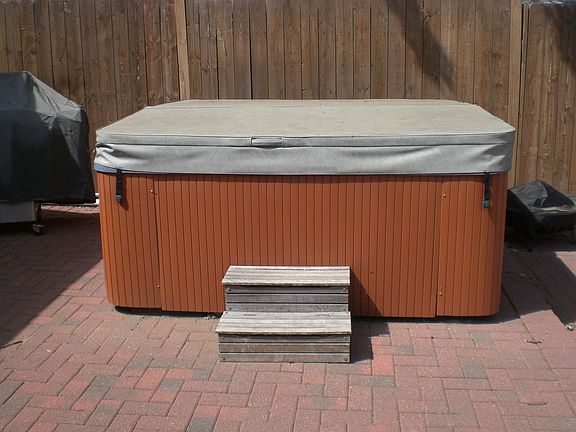 Hot Tub Stays w/Home - Just in time for cool Fall nights!