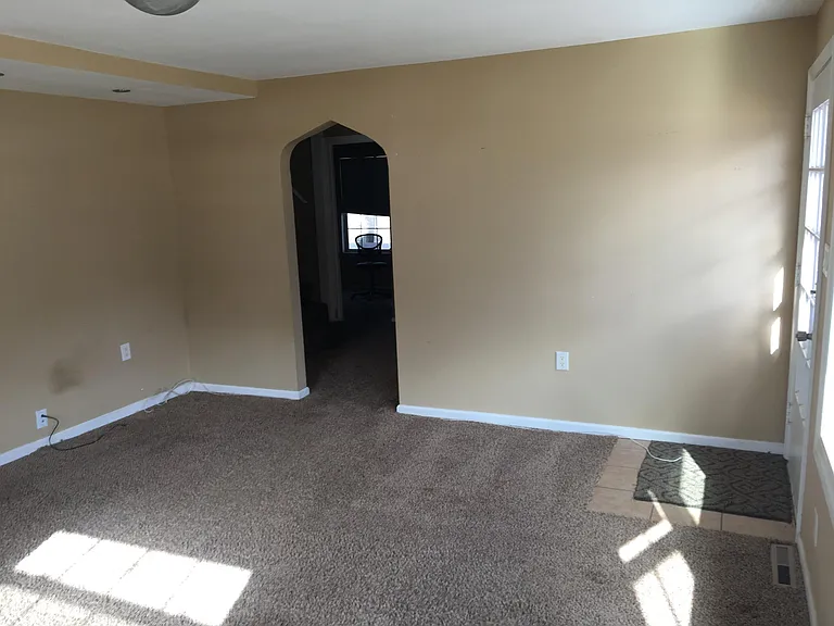 2944 S 9th Pl — Photo 19