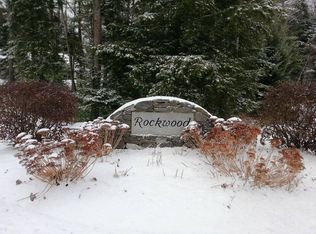 12 Mackworth Ln, Cumberland Foreside, ME 04110