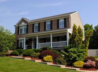 701 Rosewood Dr, Pittsburgh, PA 15239