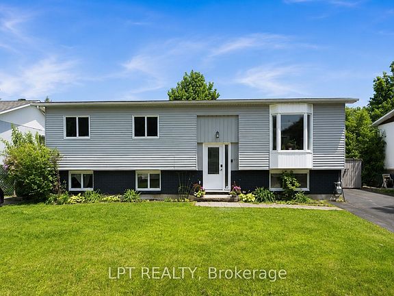 2nd image of 34 Fringewood Dr