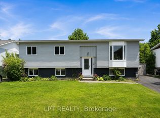 34 Fringewood Dr, Ottawa, ON K2S1V1