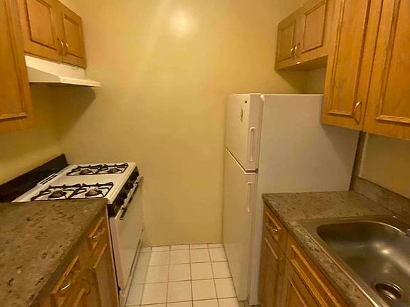 3rd image of 28-25 31st St #3
