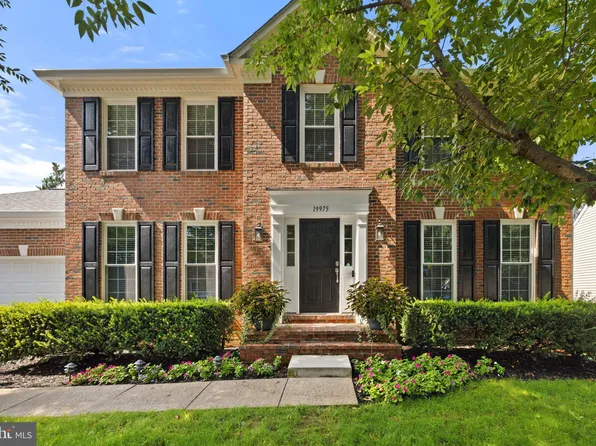 19975 Alexandras Grove Dr, Ashburn, VA 20147