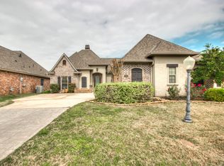 518 Toulouse Ct, Bossier City, LA 71111