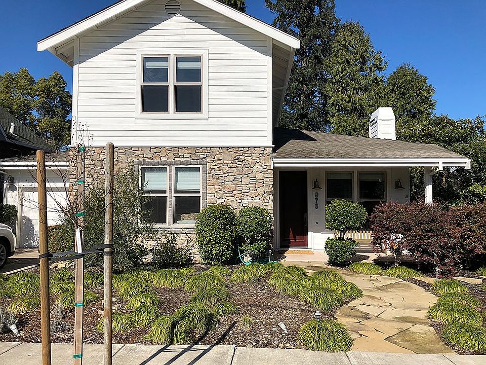 1st image of 976 McCorkle Ave