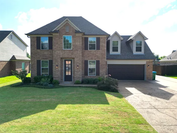 40 Green Hills Dr, Oakland, TN 38060