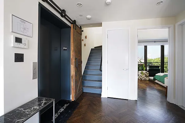 Rented by Compass | media 19