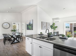 2050 NW Monterey Pines Dr #2, Bend, OR 97703