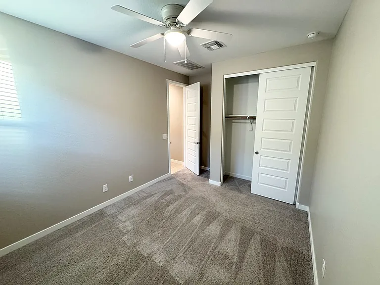 19624 W Badgett Ln — Photo 10