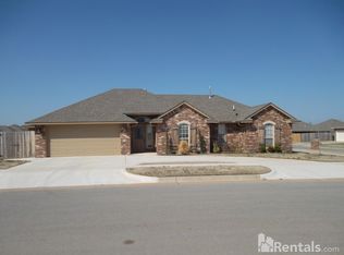 10612 SW 32nd St, Yukon, OK 73099