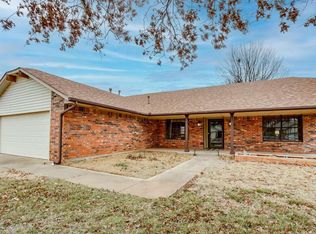 1108 Mars Rd, Edmond, OK 73003