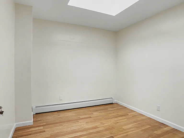 10310 92nd St #3 — Photo 14