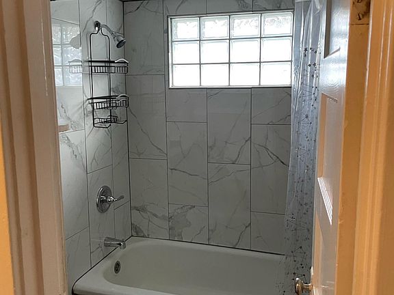 5th image of 1813 Franklin St SE #1815
