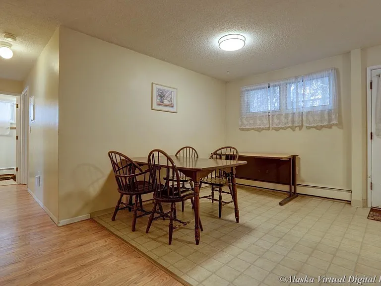 2302 W Tudor Rd — Photo 10