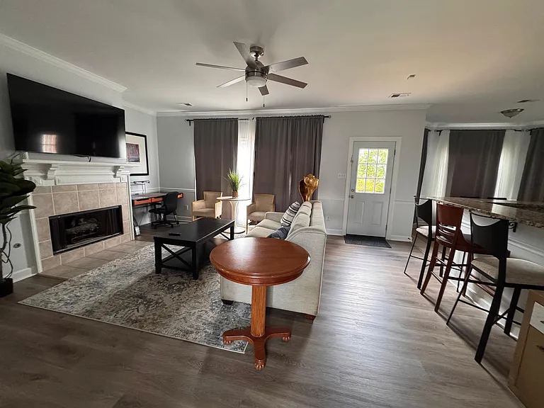 8843 Overlea Cv — Photo 35