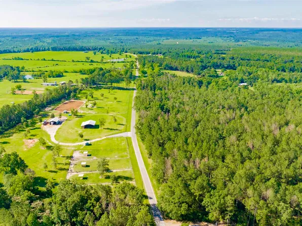 2600 S Pine Barren Rd, Walnut Hill, FL 32568