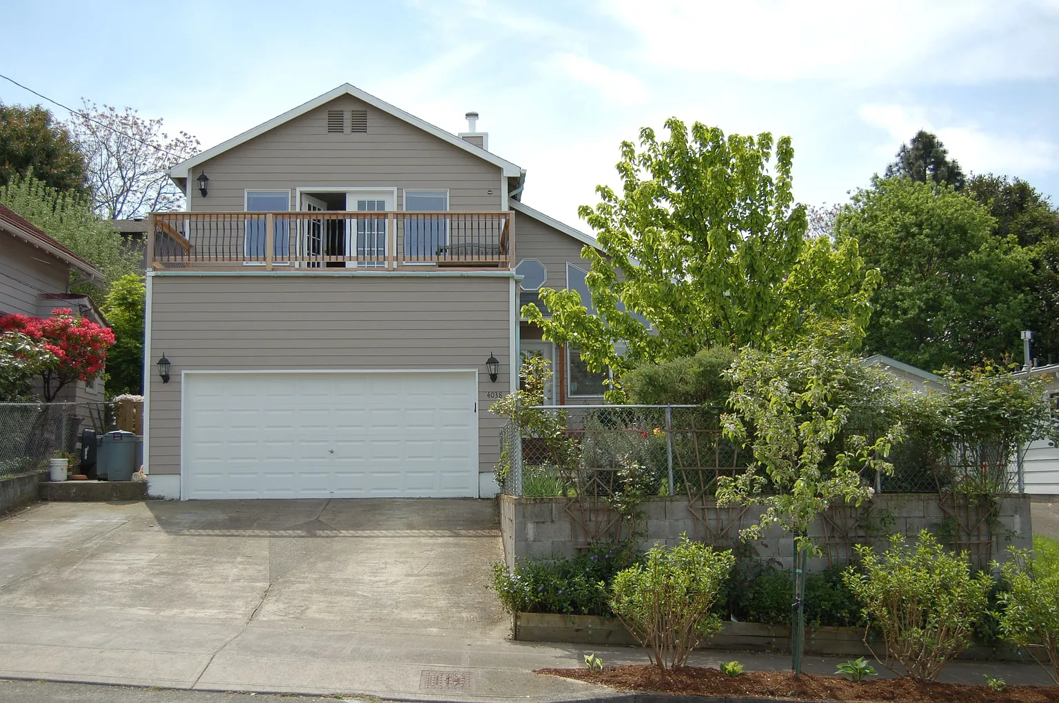 4038 SE Mall St photo 1