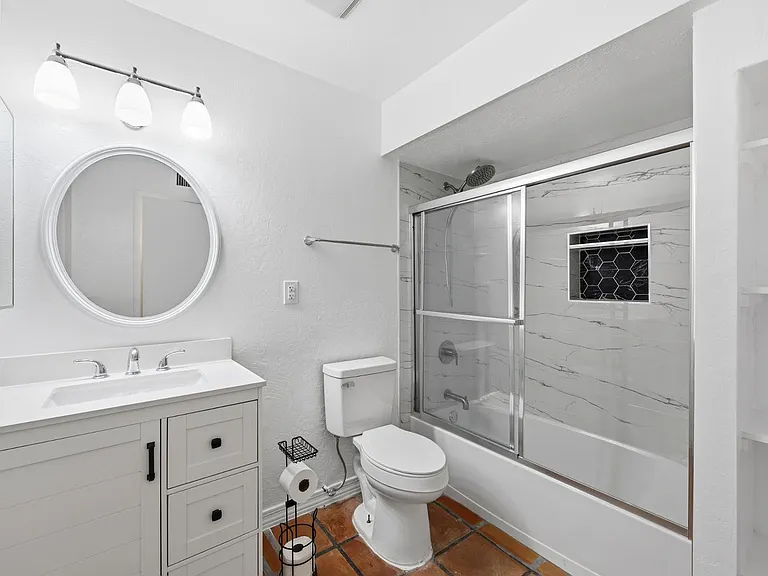 8639 E Virginia Ave — Photo 7