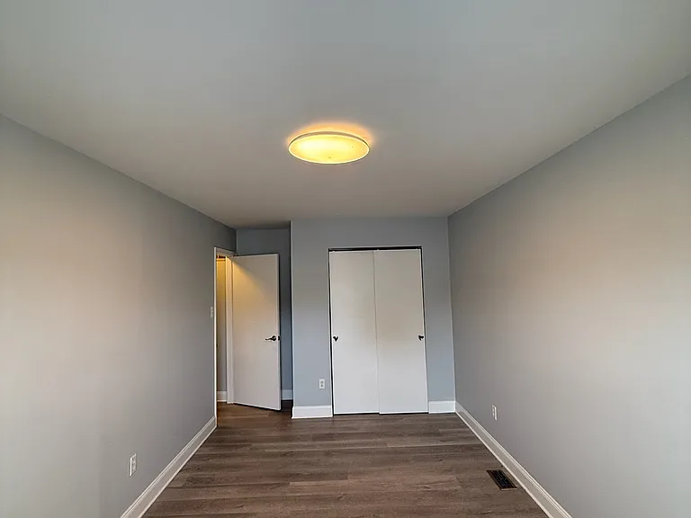 233 Lafayette Dr — Photo 25