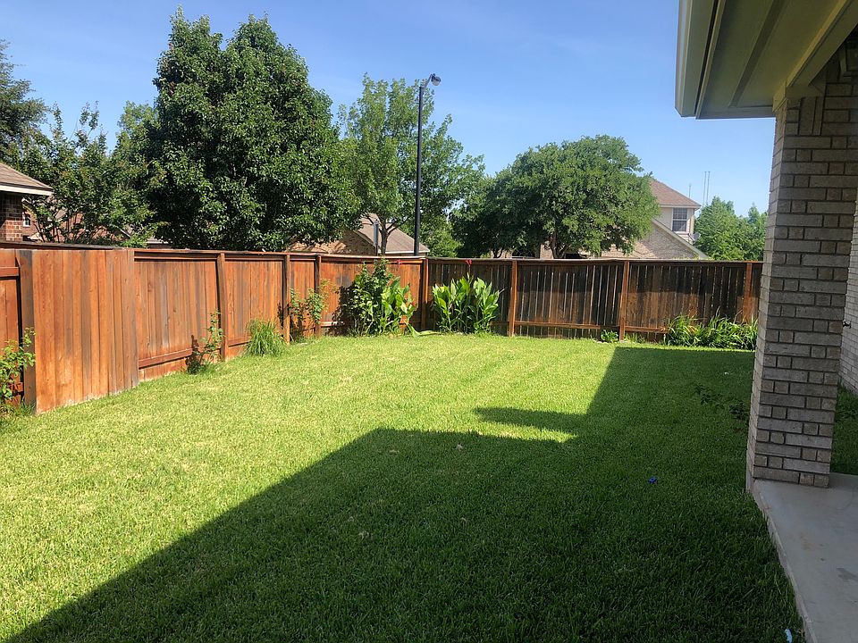 2nd image of 4314 Clear Meadow Pl