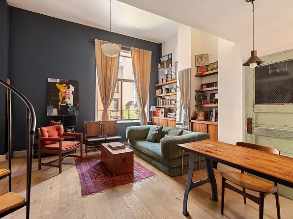 160 E 26th St APT 4B, New York, NY 10010