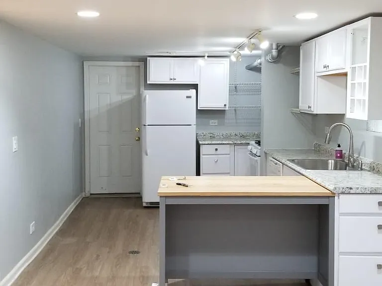5034 N Springfield Ave #G — Photo 2