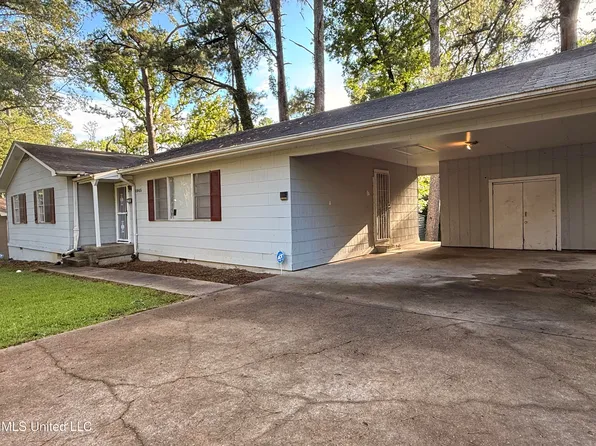 1945 Camellia Ln, Jackson, MS 39204