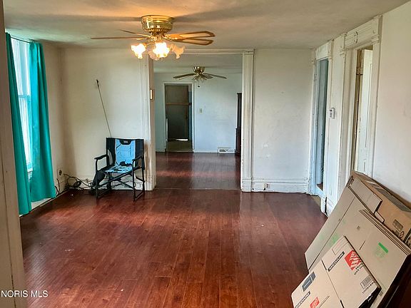 5th image of 721 Vance St